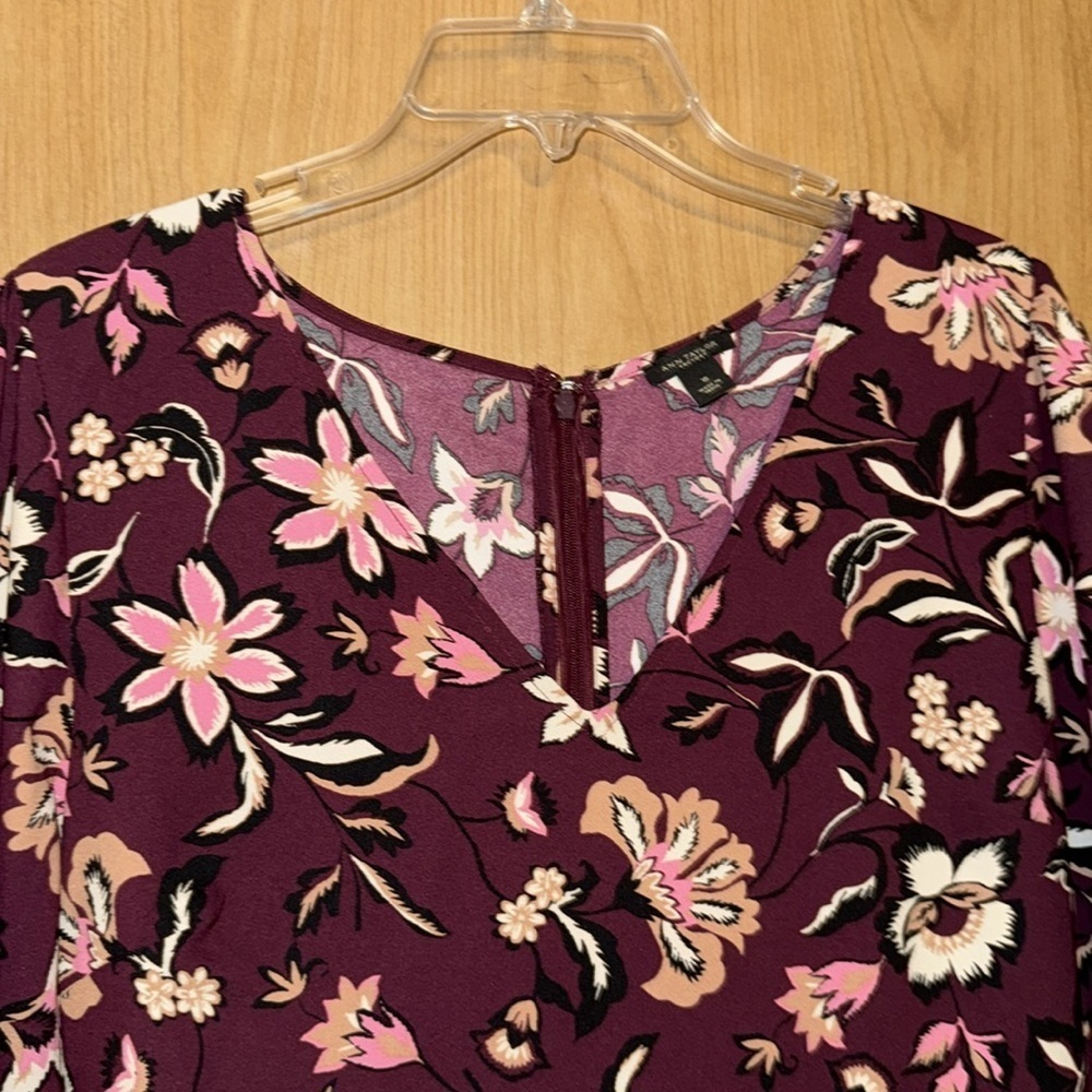 Ann Taylor Floral burgundy, dress size 10 belt - Picture 4 of 9